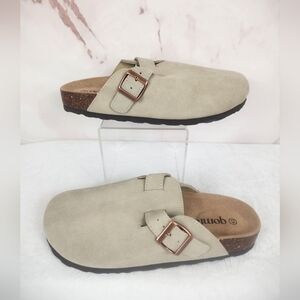 NWOB qomfort® Men's Taupe Mules with Adjustable Strap